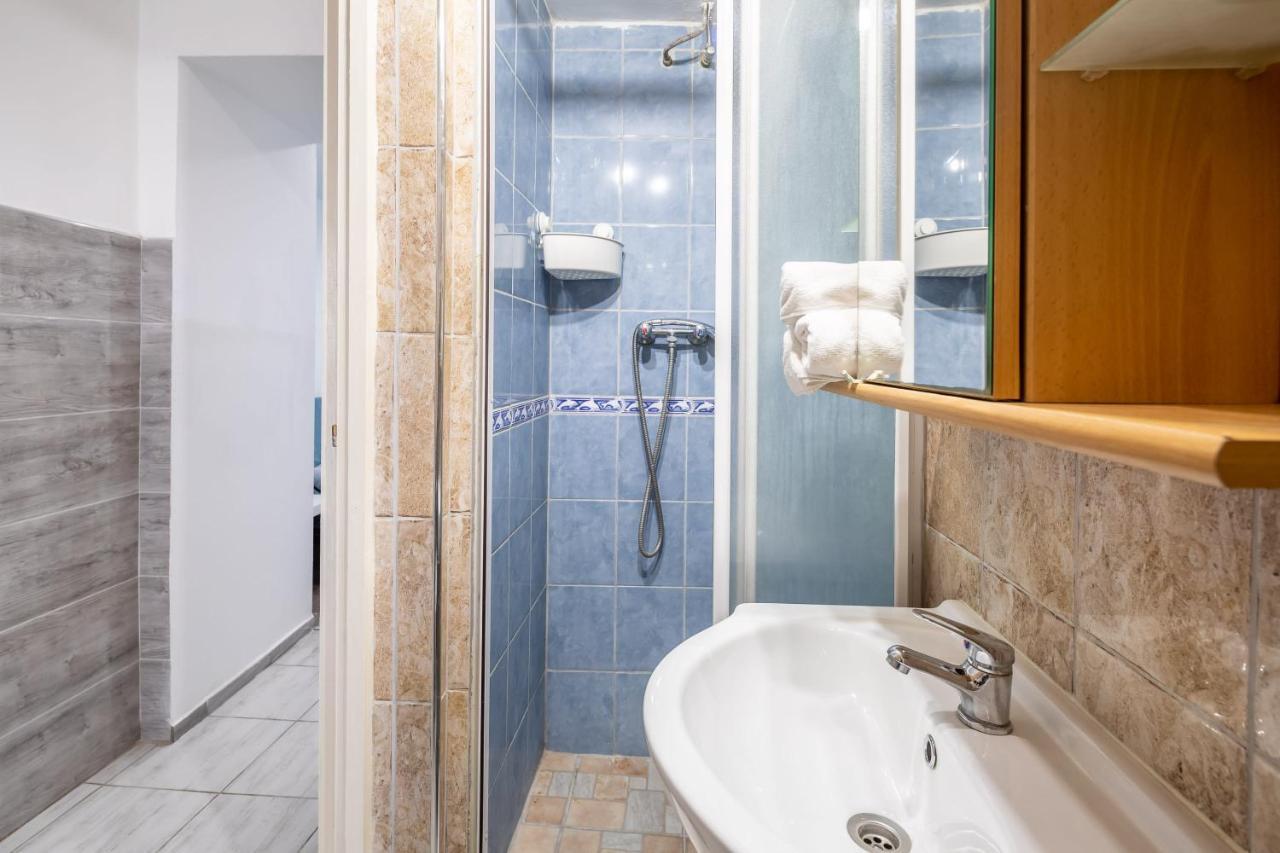 Simple And Central A C Home Βουδαπέστη Εξωτερικό φωτογραφία