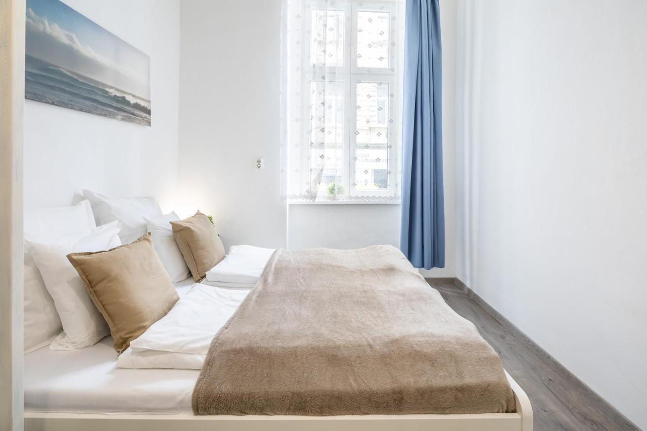 Simple And Central A C Home Βουδαπέστη Εξωτερικό φωτογραφία